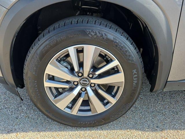 2026 Nissan Pathfinder SL 2WD