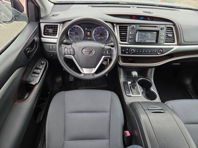 2019 Toyota Highlander LE Plus V6 FWD (SE)