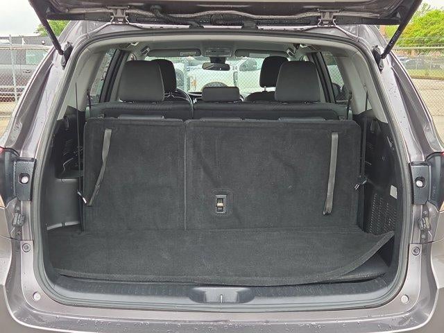 2019 Toyota Highlander LE Plus V6 FWD (SE)