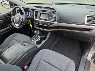 2019 Toyota Highlander LE Plus V6 FWD (SE)