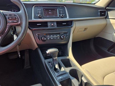 2017 Kia Optima LX Auto