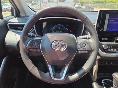 2024 Toyota Corolla Cross XLE 2WD (Natl)