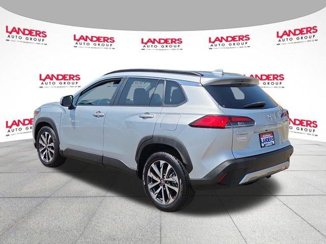 2024 Toyota Corolla Cross XLE 2WD (Natl)