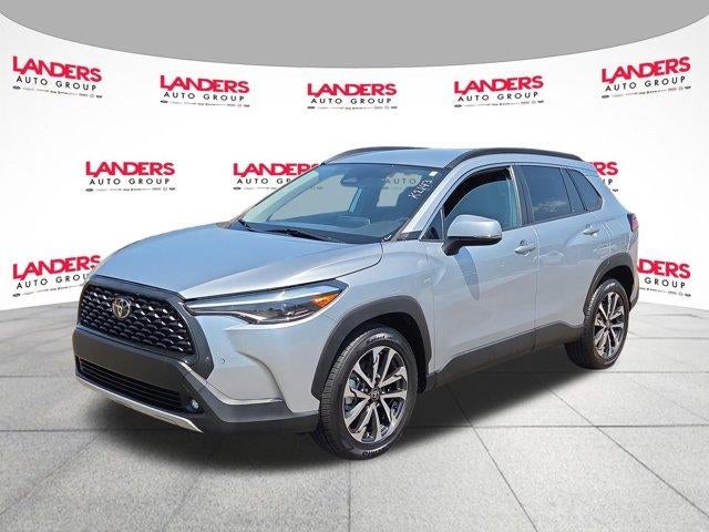 2024 Toyota Corolla Cross XLE 2WD (Natl)