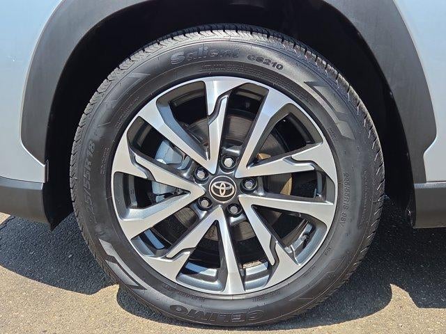 2024 Toyota Corolla Cross XLE 2WD (Natl)