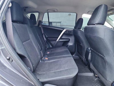 2018 Toyota RAV4 LE FWD (GS)