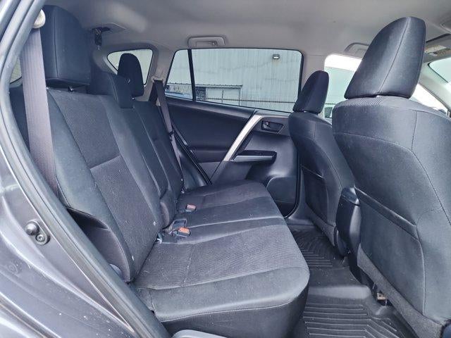 2018 Toyota RAV4 LE FWD (GS)