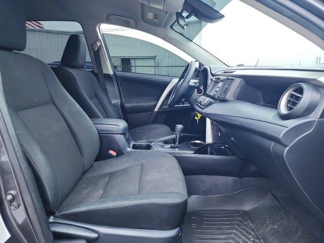 2018 Toyota RAV4 LE FWD (GS)