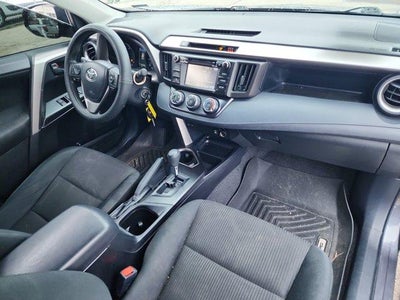 2018 Toyota RAV4 LE FWD (GS)