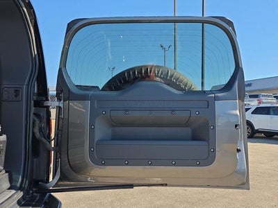2025 Land Rover Defender 130 P400 X-Dynamic SE