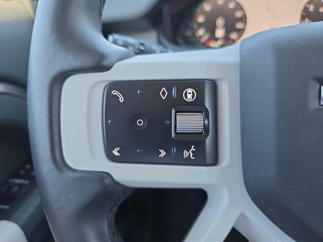 2025 Land Rover Defender 130 P400 X-Dynamic SE