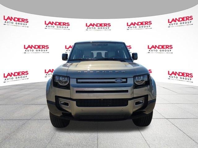 2025 Land Rover Defender 130 P400 X-Dynamic SE