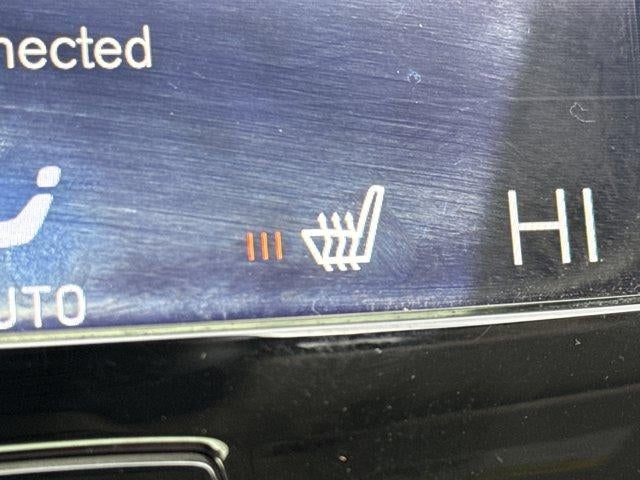 2017 Volvo XC90 T6 AWD 7-Passenger Momentum