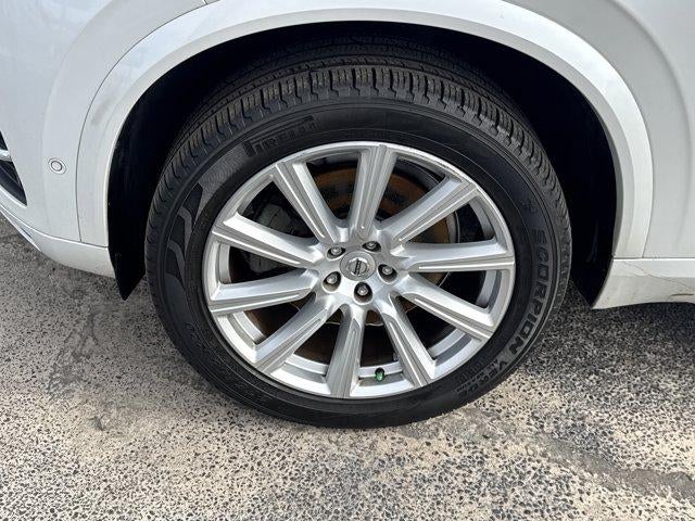 2017 Volvo XC90 T6 AWD 7-Passenger Momentum