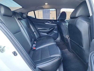 2022 Nissan Maxima SV CVT