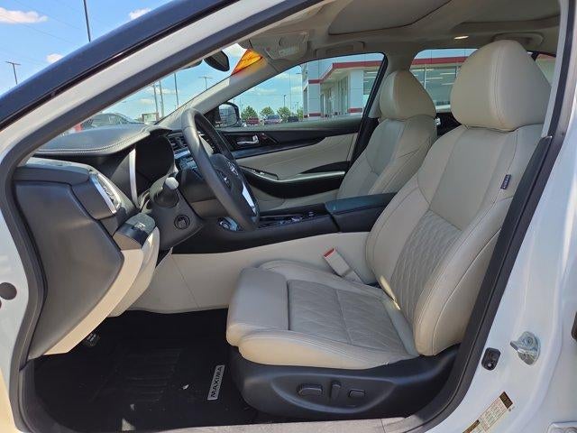 2023 Nissan Maxima Platinum CVT