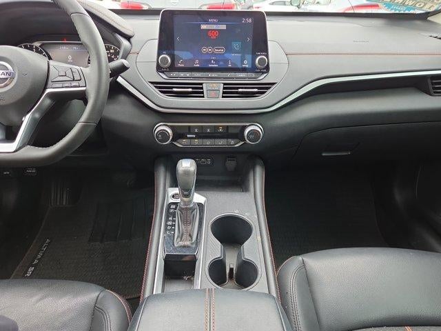 2022 Nissan Altima 2.5 SR Sedan