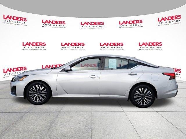 2023 Nissan Altima 2.5 SV Sedan