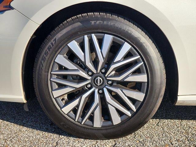2024 Nissan Altima 2.5 SV Sedan