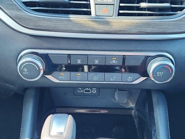 2023 Nissan Altima 2.5 SV Sedan