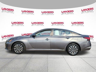 2023 Nissan Altima 2.5 SV Sedan