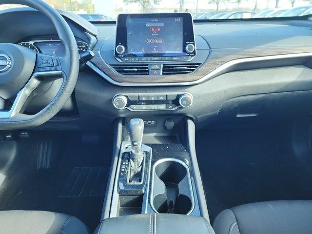 2024 Nissan Altima 2.5 SV Sedan