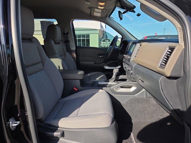 2022 Nissan Frontier Crew Cab 4x2 SV Auto