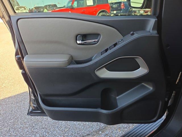 2022 Nissan Frontier Crew Cab 4x2 SV Auto