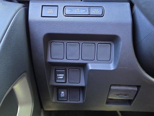 2022 Nissan Frontier Crew Cab 4x2 SV Auto