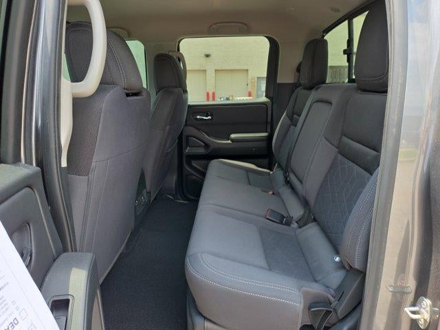 2025 Nissan Frontier Crew Cab 4x2 SV