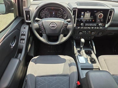 2025 Nissan Frontier Crew Cab 4x2 SV