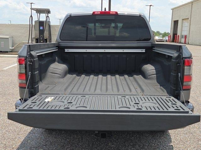 2025 Nissan Frontier Crew Cab 4x2 SV