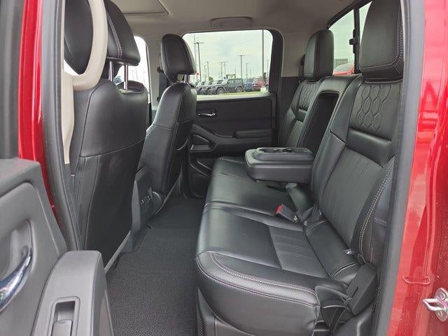 2024 Nissan Frontier Crew Cab 4x2 SL
