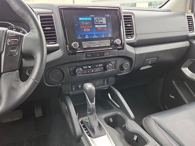2024 Nissan Frontier Crew Cab 4x2 SL