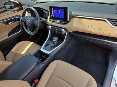 2024 Toyota RAV4 XLE Premium FWD (Natl)