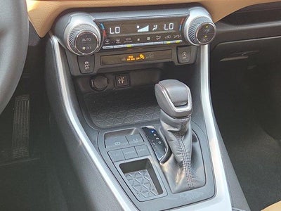 2024 Toyota RAV4 XLE Premium FWD (Natl)