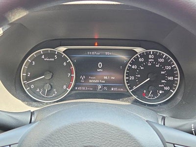 2024 Nissan Sentra SV CVT
