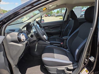 2025 Nissan Versa SV CVT