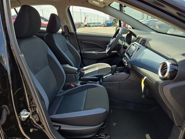 2025 Nissan Versa SV CVT