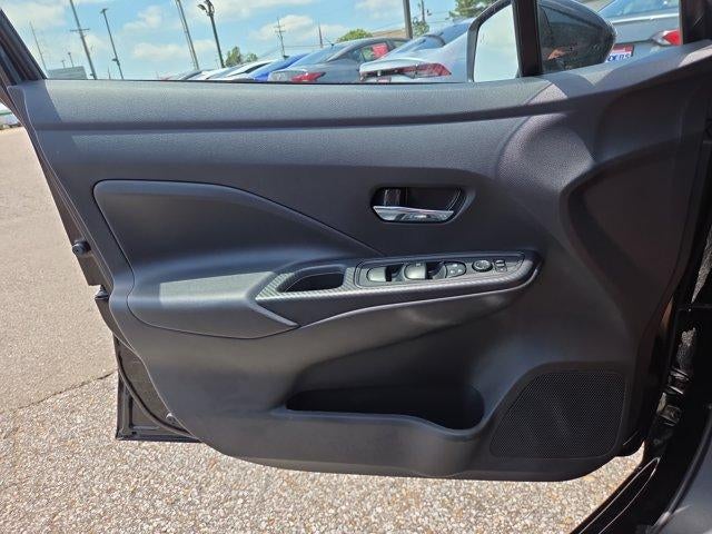 2025 Nissan Versa SV CVT