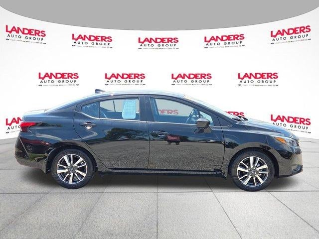 2025 Nissan Versa SV CVT