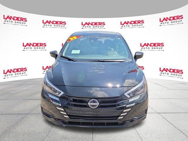2025 Nissan Versa SV CVT