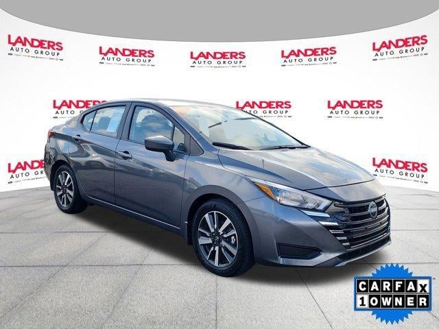 2025 Nissan Versa SV CVT
