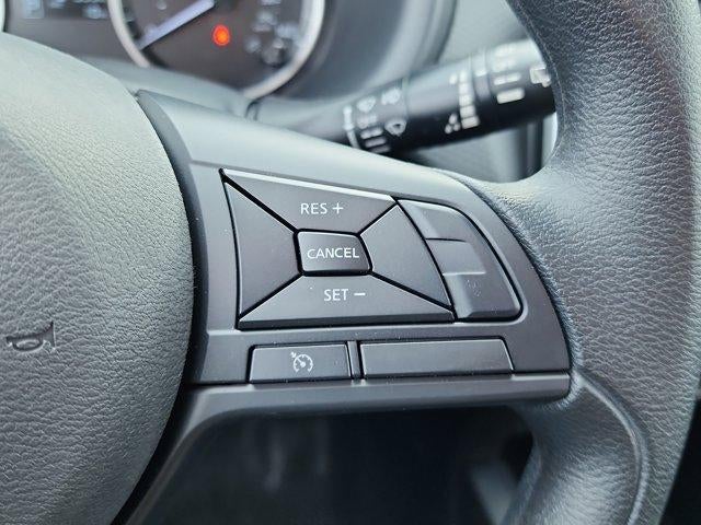 2025 Nissan Kicks Play S FWD