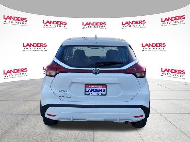 2025 Nissan Kicks Play S FWD