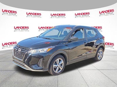 2025 Nissan Kicks Play S FWD