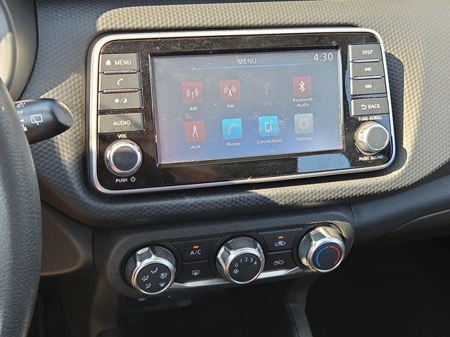 2025 Nissan Kicks Play S FWD