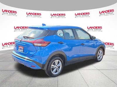 2025 Nissan Kicks Play S FWD