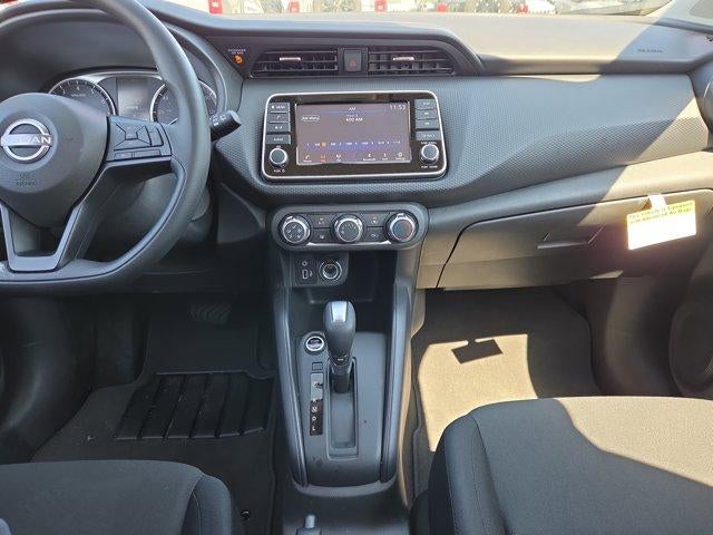 2025 Nissan Kicks Play S FWD