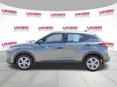 2025 Nissan Kicks Play S FWD
